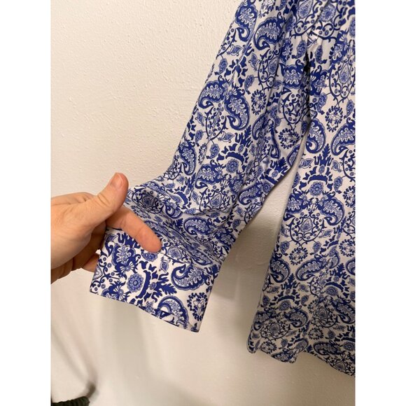 Chico's Button Up Shirt White Blue Scroll NWT No Iron Womans 2.5/L - Picture 6 of 6